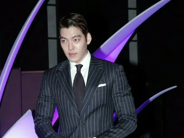 Actor Kim Woo Bin, ”Good Model Award” received. Korea Advertiser Conference2016.