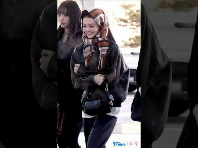 251204 MEOVV_ _ ELLA 'AAA 2025' 机场出发 Fancam by 스피넬 #MEOVV_ _ #MEOVV_ #엘라 #HER * 