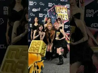 [#2025MAMA] 老虎伍兹颁奖！🐱🏆 IVE_ _
任务完成，伴随着一声小小的咆哮！

 - 最受欢迎的全球表演者
最喜欢的女子组合
全球流行歌曲

