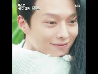 一段令人心碎的爱情故事，讲述了一位为了谋生而假扮母亲的单身女性，与爱上她的团队领导之间的故事。
 #张基龙_ #安恩真_ #金武俊_ #吴多维_
 #SBSWe