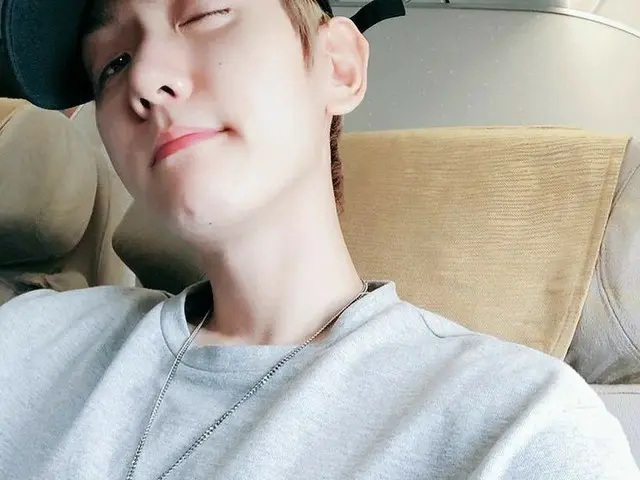【G Official】 EXO BAEK HYUN, SNS update. ”Hello !!!!!!!! #OSAKA”.