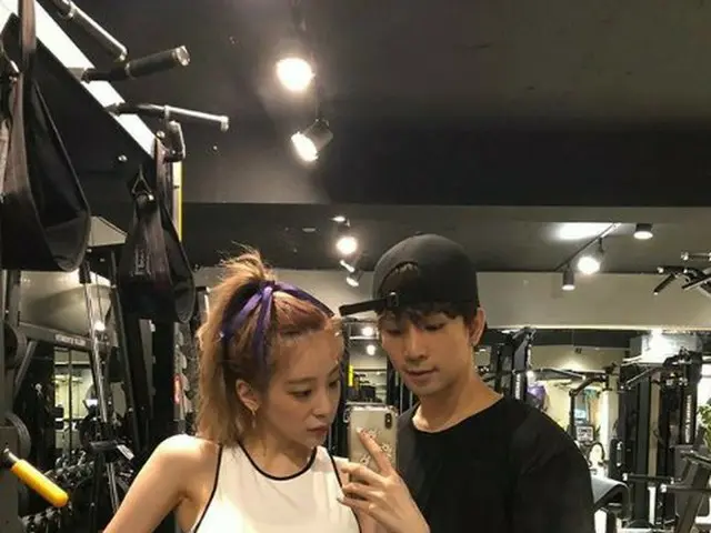MBLAQ former member GO actress Choi YeSeul, a public dating at the gym.