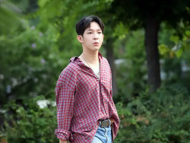 WINNER former member South Club's Nam Tae Hyeong, brother arrives to work. MusicBank rehearsal.