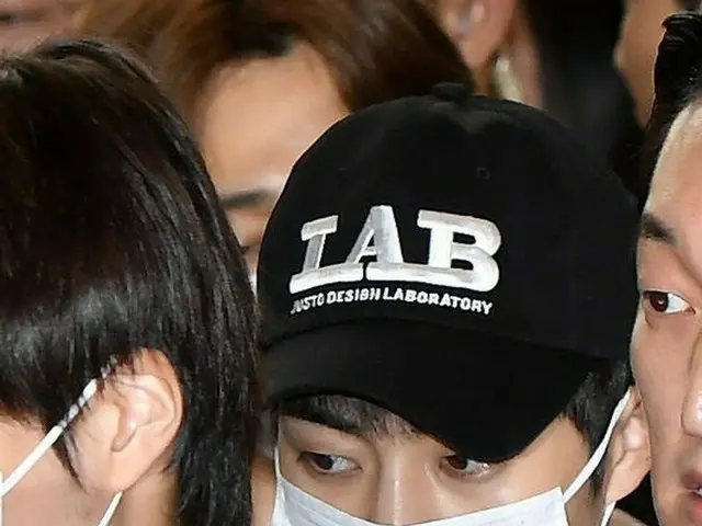 EXO Xiumin, departure for participation in ”a-nation 2018” to be held in Japan.From Gimpo Airport to