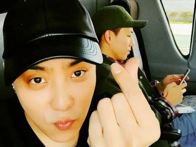 Eun Ji Won (SECHSKIES), updated SNS. Released the appearance while moving ”ChanChan Suh in my hand.”