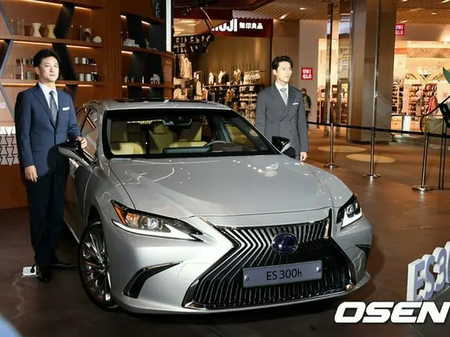 Actor HyunBin, LEXUS NEW GENERATION ES 300h Attended the release event.