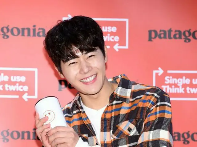 Kim · Dongjun (ZE: A), attended the photo wall event of the outdoor brand”patagonia”. 26th Afternoon