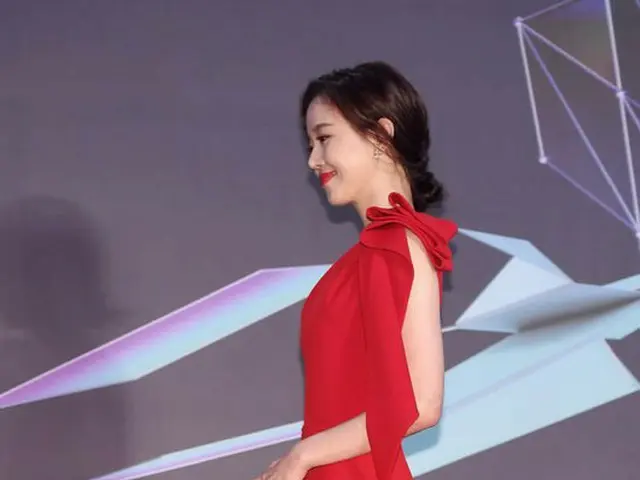 Actress Kang Han Na, appeared in the red carpet of 2018 MGA (MBC PLUS X geniemusic AWARDS). Incheon