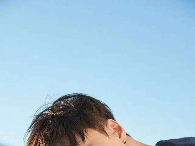 EXO LAY's US debut album ”NAMANANA”, No1 on Billboard World Album chart for 2ndconsecutive week.