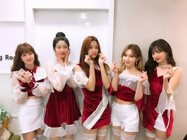 [T Official] Performed at LABOUM, SNS Announced music program ”Music Bank”.