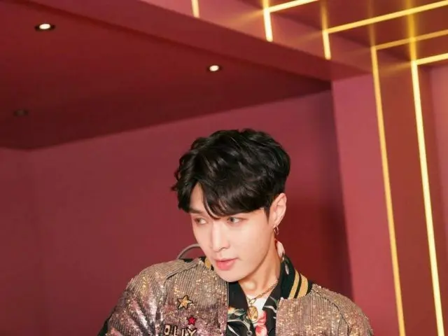 EXO, another ”favorite” fashion brand by member. . ● Lay is ”Valentino” ● It hasbeen dropped into Ch