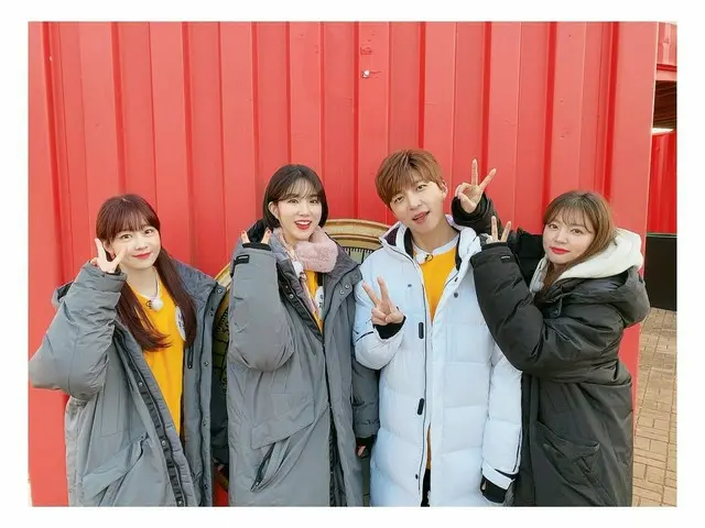 [T Official] LABOUM, [#LABOUM] Also this morning with SBS Plus ”Good Friends”with Yui, Dien, and the