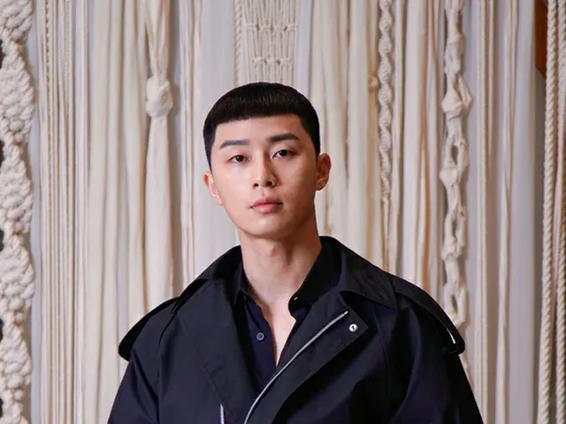 演员朴瑞俊（Park Seo-Jun）参加了JTBC电视剧《梨泰院班》的新闻发布会