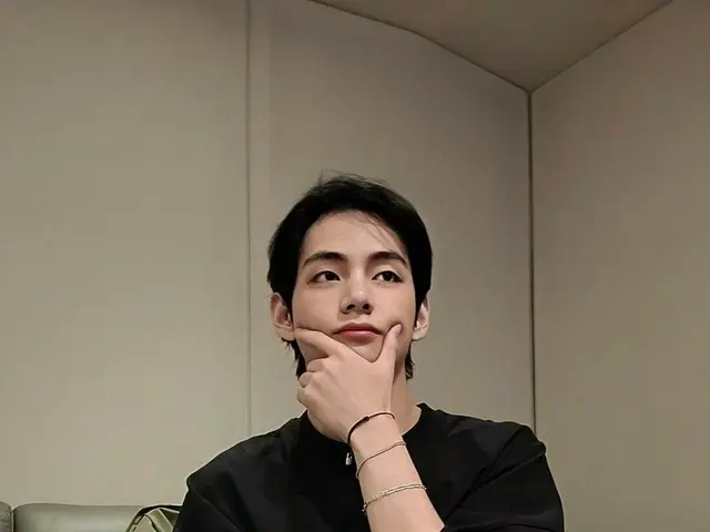 BTS（#BTS）V，今天的发型在韩国成为热门话题