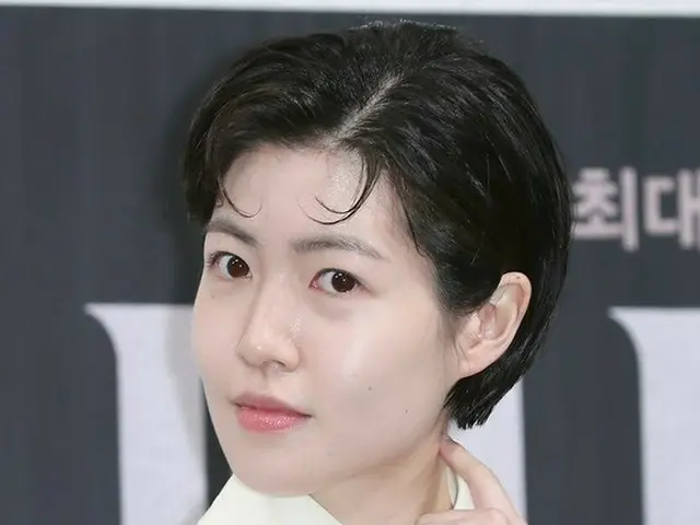 Actress Shim Eun Gyeung won the Best Actress Starring Award at the 34th TakasakiFilm Festival, along