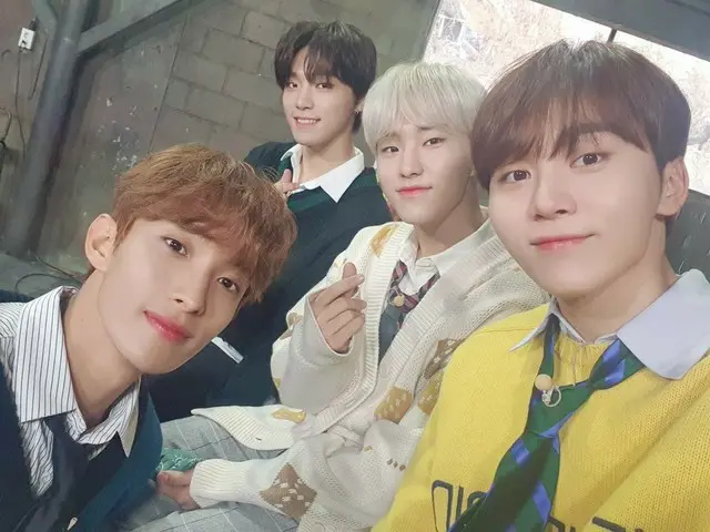 【JT公式】SEVENTEEN，RT pledis_17：[17骑行]😊😊😋