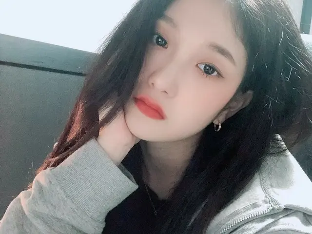 【T公式】fromis_9，[ #Seoyeon] Flover今天很好玩，让我们再和更多的女孩一起玩吧！