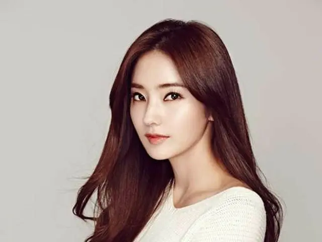 Actress Han Chae Young, an exclusive contract with BS COMPANY. Lee Si Eon, Ho ·Gyun belonged.