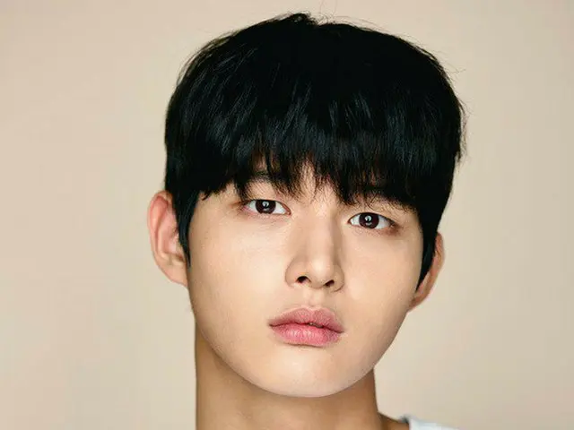Actor Lee Seo Won, MBC's new Wed-ThuTV Series ”hospital ship” appeared. It turnsinto a traditional C