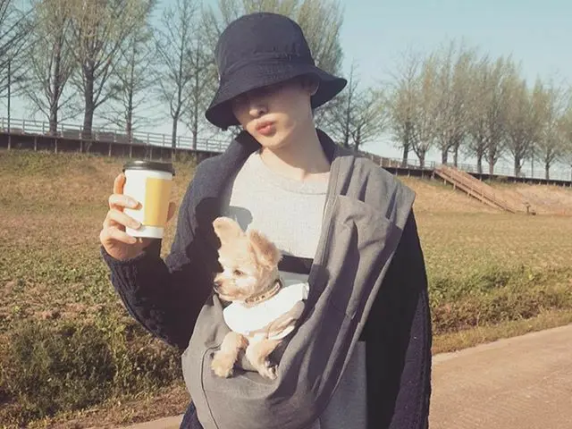 【G公式】SUPER JUNIOR_ウニョク（Eunhyuk），春季5个月，大麦4岁🐶🐶  
