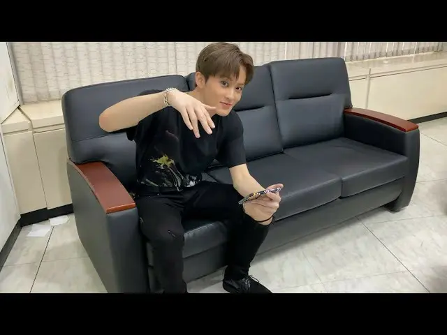 【d公式sm】#MARK明天特别的预告片！🤫  👉🏻  #SuperM_Beyond  