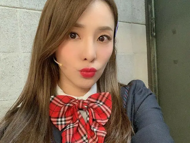 【G公式】2NE1_出身DARA，吴海英〜!!! Nadu Oh Hae-young，但是我们有相同的名字吗？ 😆两件事就像名字一样，但我们要做好〜 🤗  
