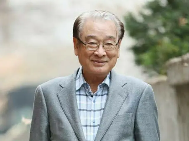 “韩国娱乐界的前辈”演员李承载，前任导演的“狙击手”