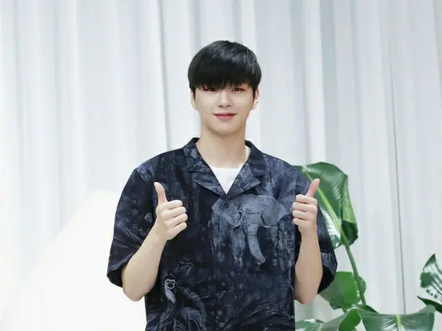 康丹尼尔（Kang Daniel）参加了由韩国驻华大使馆文化研究所制作的“ K-POP明星游击队访谈”