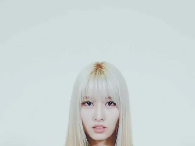 【jt公式】TWICE，TWICE在线音乐会超越LIVE-TWICE：一天中的世界 2020.08.09 15:00 移动海报 MOMO  #TWICE #TW