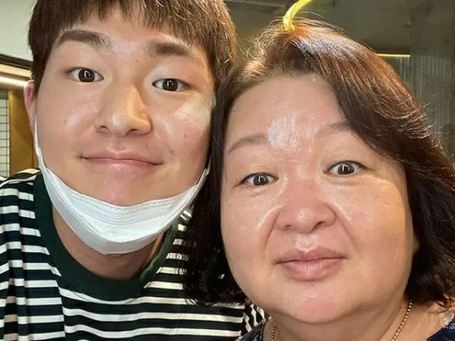 最近拍摄的笑容灿烂的“ SHINee” Onyu是一个热门话题