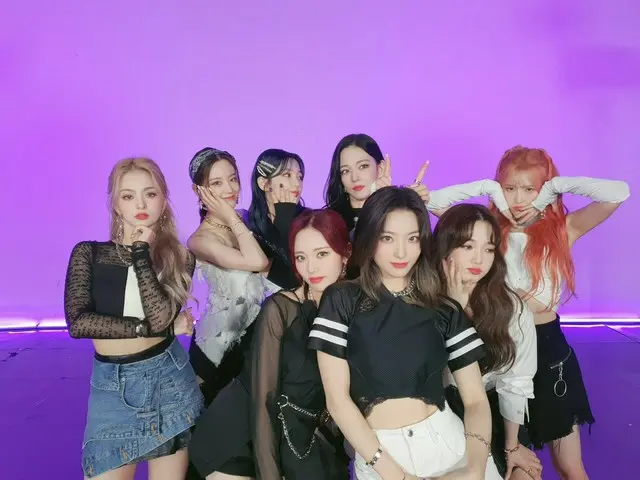 【T公式】fromis_9，[💌 #fromis_9] fromis_9，[💌 #fromis_9]的接力舞如此热烈，这是一个能够覆盖老年人的代表性歌曲的感