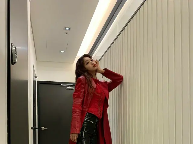【T公式】EVERGLOW，[ #Sihyeon]永远！你看过万圣节编舞视频吗？🎃👻❤