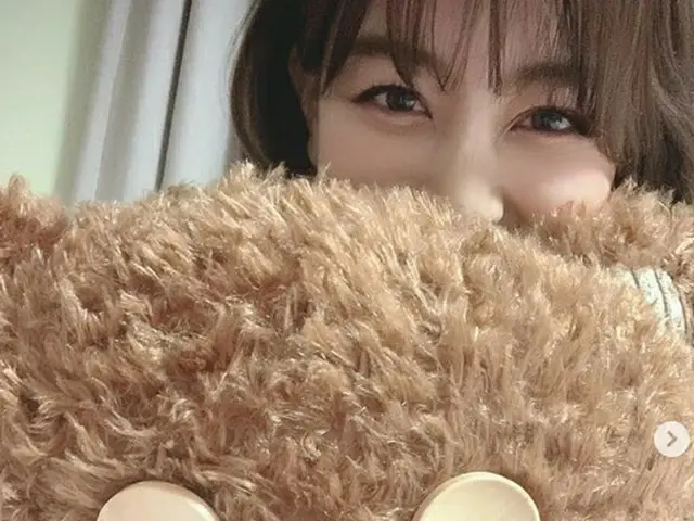 “ TWICE” Jihyo和Mina为他们买的毛绒动物感到骄傲……他们都被认为太可爱了