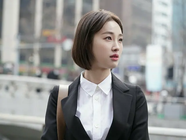 [D官方粉丝] [Kang Helim] [岗位]一个第一次见面的帅哥，即使他很忙  