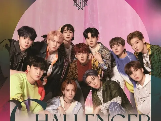 JO1，第三张单曲“ CHALLENGER”的艺术家和夹克合影