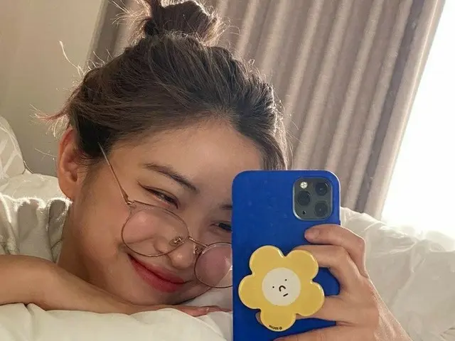 ITZY Luzin在床上发布Selka的照片