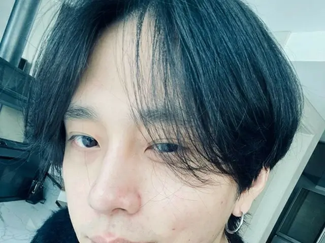 Highlight的Yong Jun Hyung发布了SNS的最新状态