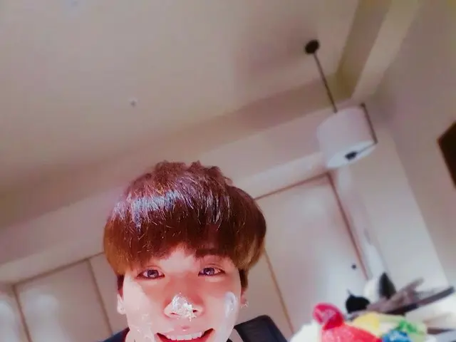 #SHINee Minho，已故的钟h的生日庆典SNS在韩国是一个热门话题