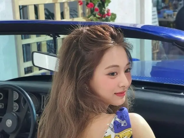 tzuyu（TWICE）发布驱动日期样式图像