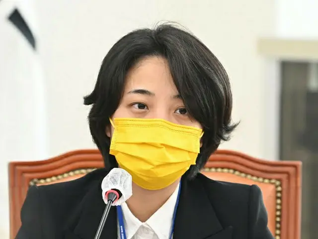 Justice Party lawmaker Ryu Hojeong, who posted a photo of JUNG KOOK and promoted”tattoo legalization
