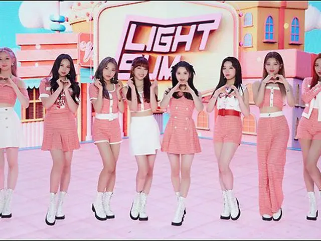 CUBE 新人 LIGHTSUM 展示了他们的首张单曲“Vanilla”