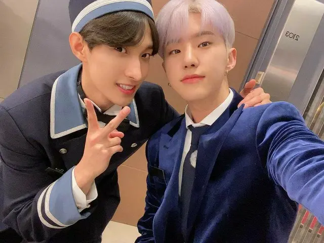 【JT官方】SEVENTEEN、RT pledis_17：[17'S Hoshi]肚线掉了~><