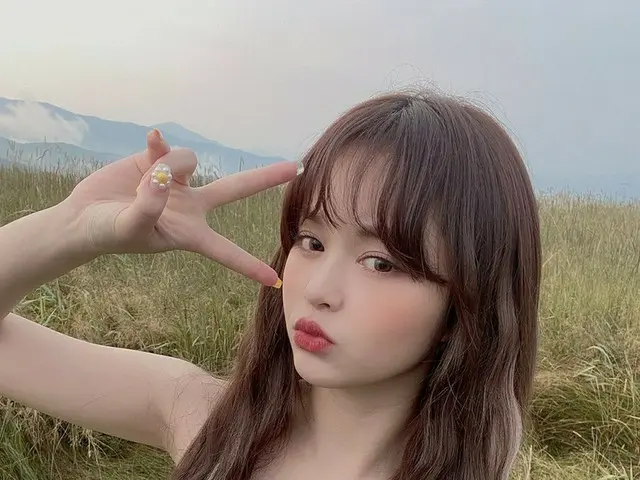 【官方】EVERGLOW、[#reason] #Promises behind 第 2 集❣第二张是撒十二张自拍大家都在参与挑战~~🥰 #UNICEF #Pr