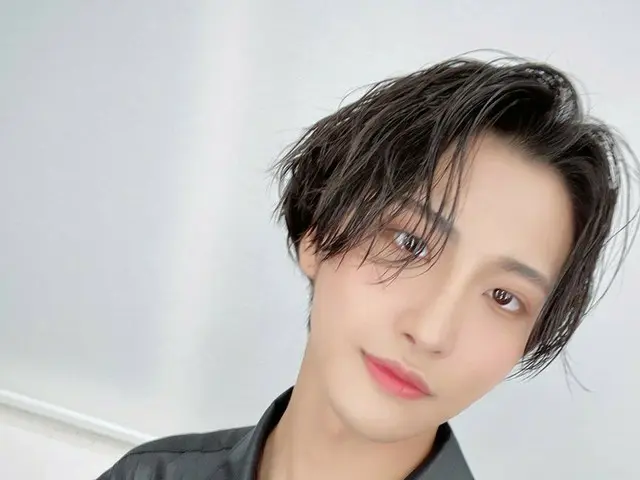 【T官方】ATEEZ、[#Seonghwa]黑色衬衫FLEX🤟🏻😎🤟🏻 #ATEEZ #ATEEZ