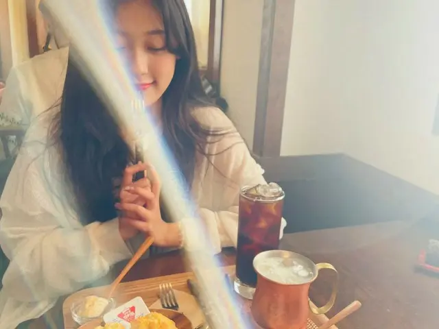 【官方】LOONA（Loona）、[#Cherry / #Choerry] Ohbit！！这几天天气真好 呵呵 中秋过得怎么样！？你现在怎么样了！？ #Loon
