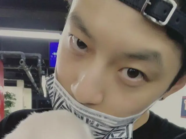 SE7EN, updated SNS.