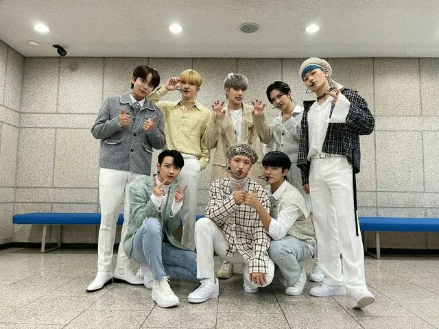 【T官方】ATEEZ、[📷]今天的ATEEZ ⠀ ATINY本周的心脏天气据说多亏了ATEEZ的大爱，天气晴朗
