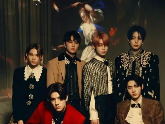 ENHYPEN的第一张完整专辑“DIMENSION：DILEMMA”已突破100万张