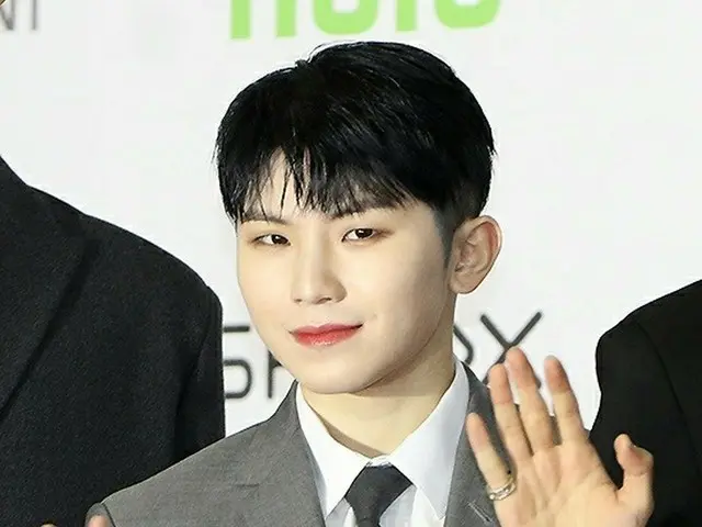 SEVENTEEN明宇&伍子现身“2021亚洲艺人大赏”红毯