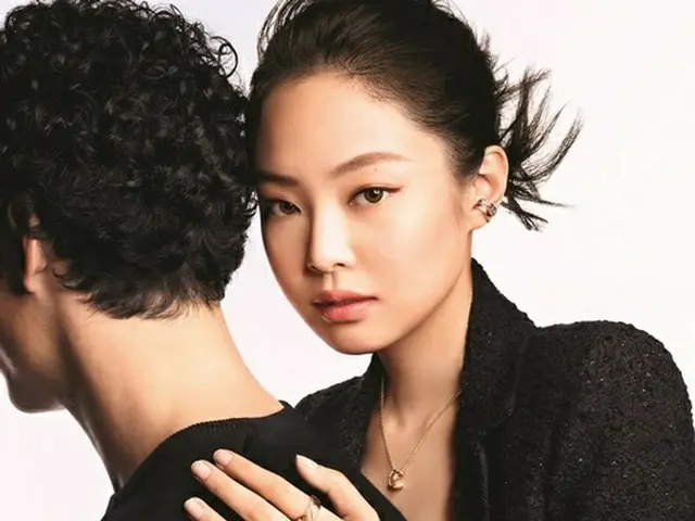 JENNIE (BLACKPINK)、Chanel 将成为定于明年 1 月发布的全新 Coco Crash 活动的模特